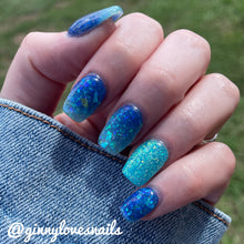 Load image into Gallery viewer, Sparkling Pool Water