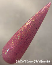 Load image into Gallery viewer, She Don’t Know She’s Beautiful
