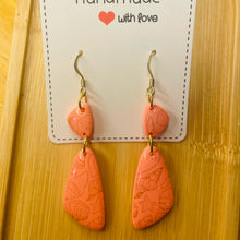 Load image into Gallery viewer, Coral Seashell Earring Bundle
