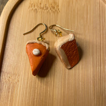 Load image into Gallery viewer, Pumpkin Pie Earrings
