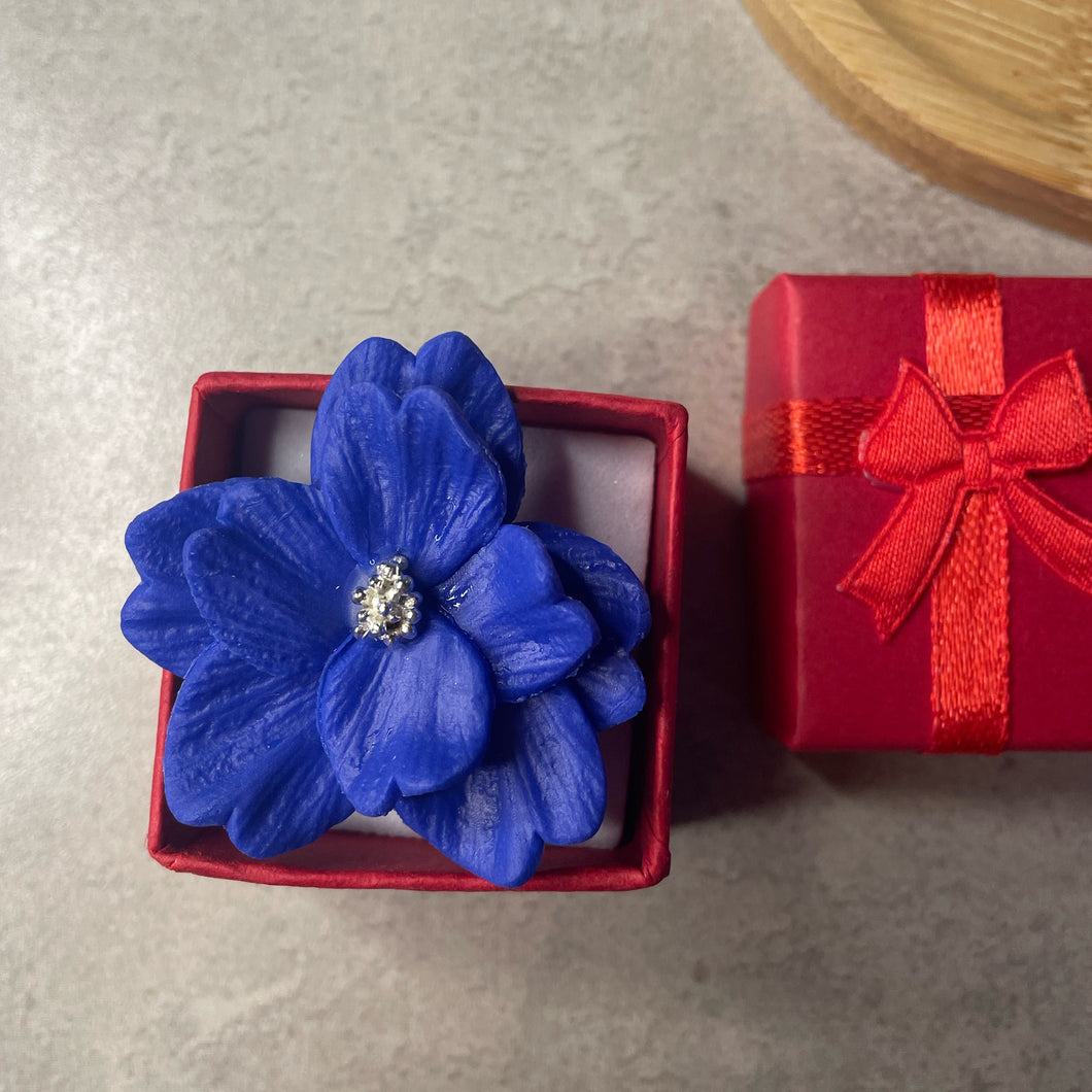 Large Blue Flower Nailfie Ring