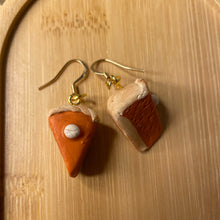 Load image into Gallery viewer, Pumpkin Pie Earrings

