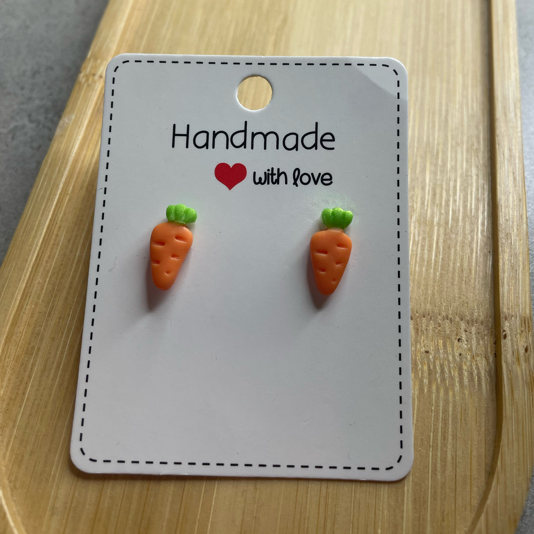 Carrot Studs