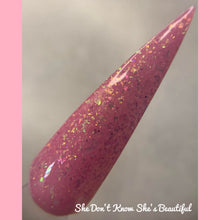 Load image into Gallery viewer, She Don’t Know She’s Beautiful
